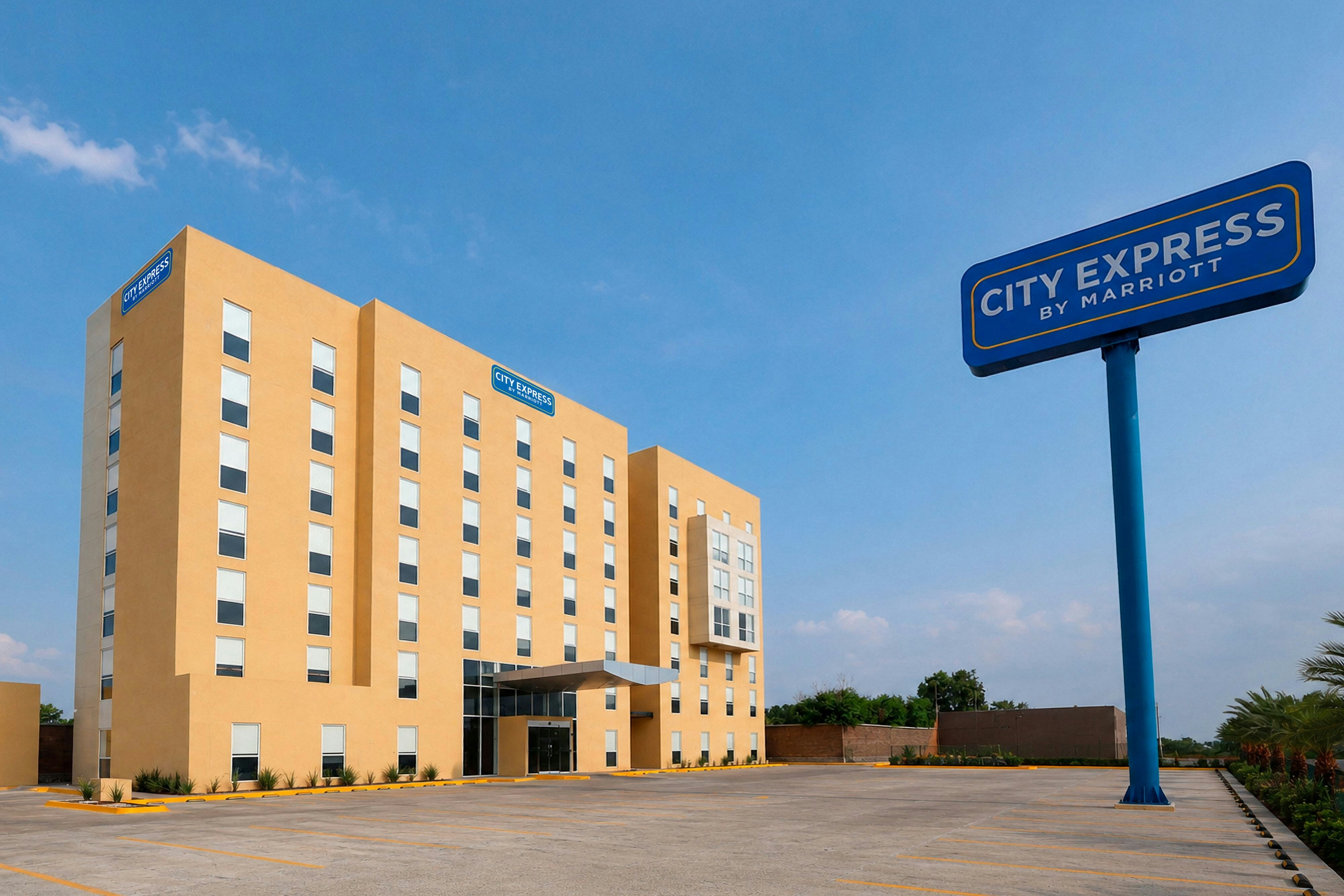 City Express by Marriott Piedras Negras 8/23