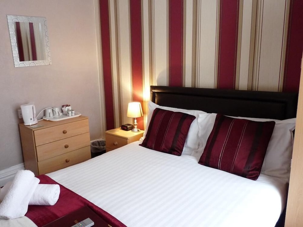 Hilbre Hotel 11/40