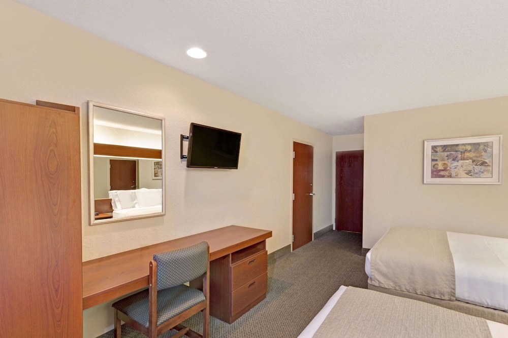 Microtel Inn And Suites By Wyndham Jasper 8/15