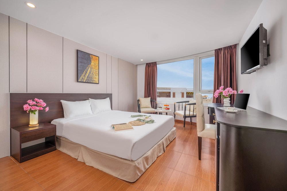 Haya Beach Hotel 6/49