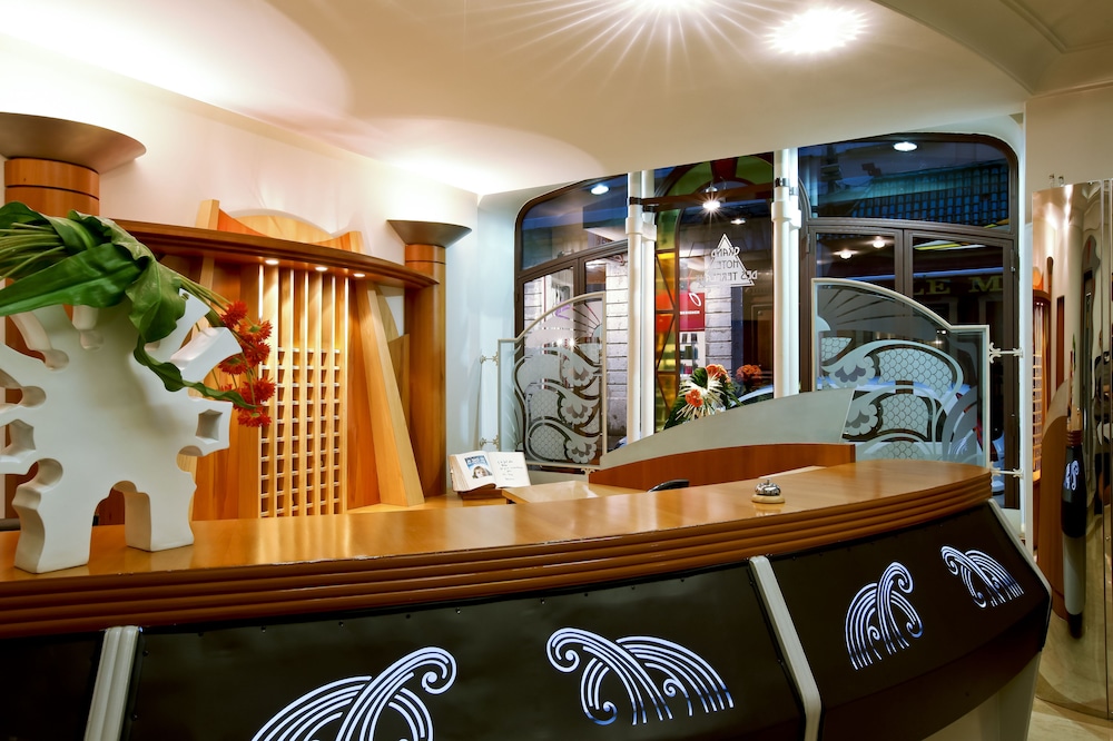 lobby