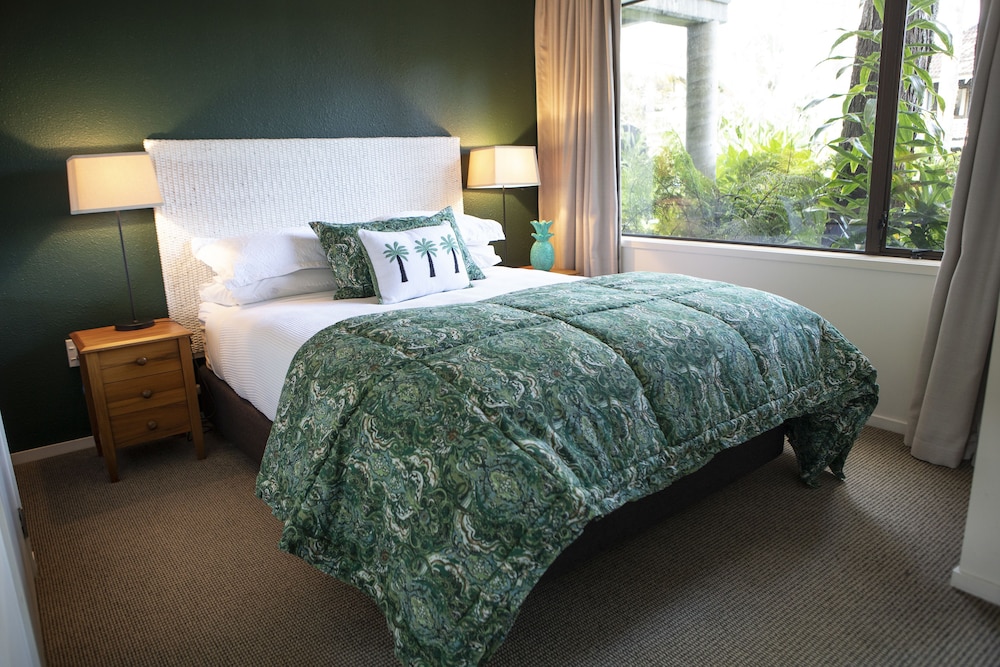 EMERALD INN ON TAKAPUNA BEACH 15/34