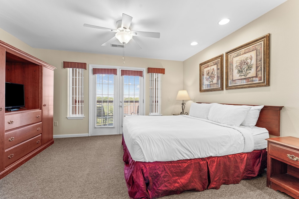 1 BEDROOM, CONDO, DELUXE, BALCONY