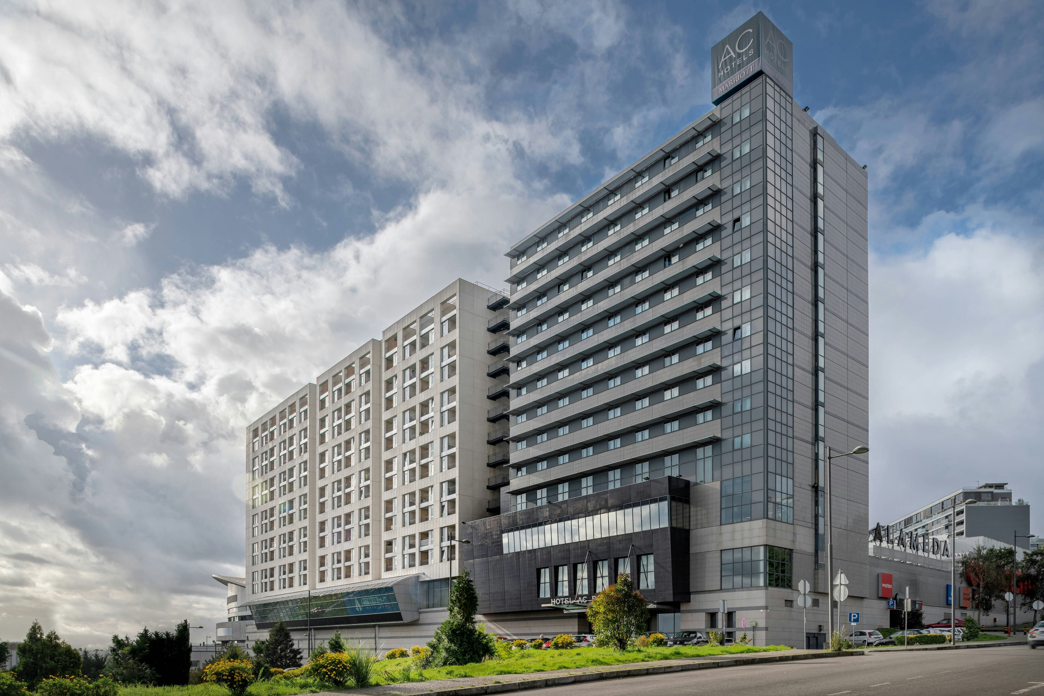 Ac Hotel Porto 47/48