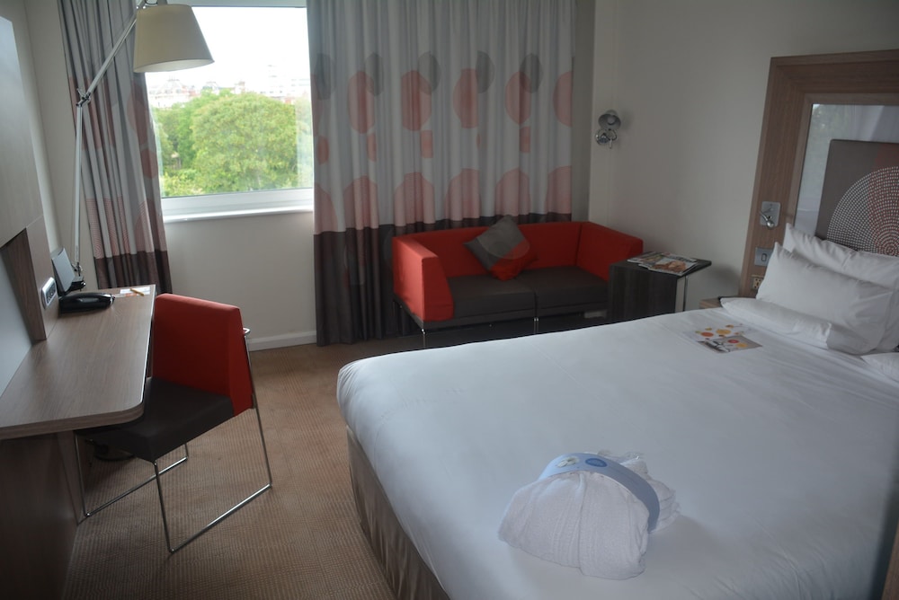 Novotel London Waterloo 25/73