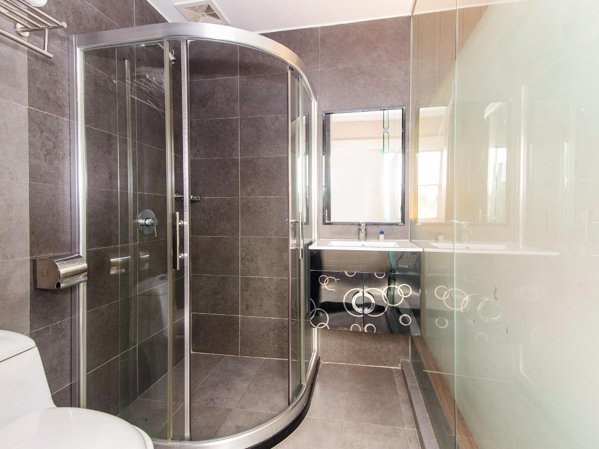 OYO 340 Comfort Hotel 38/41
