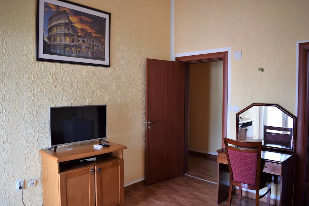 Martinovic Rooms 34/41