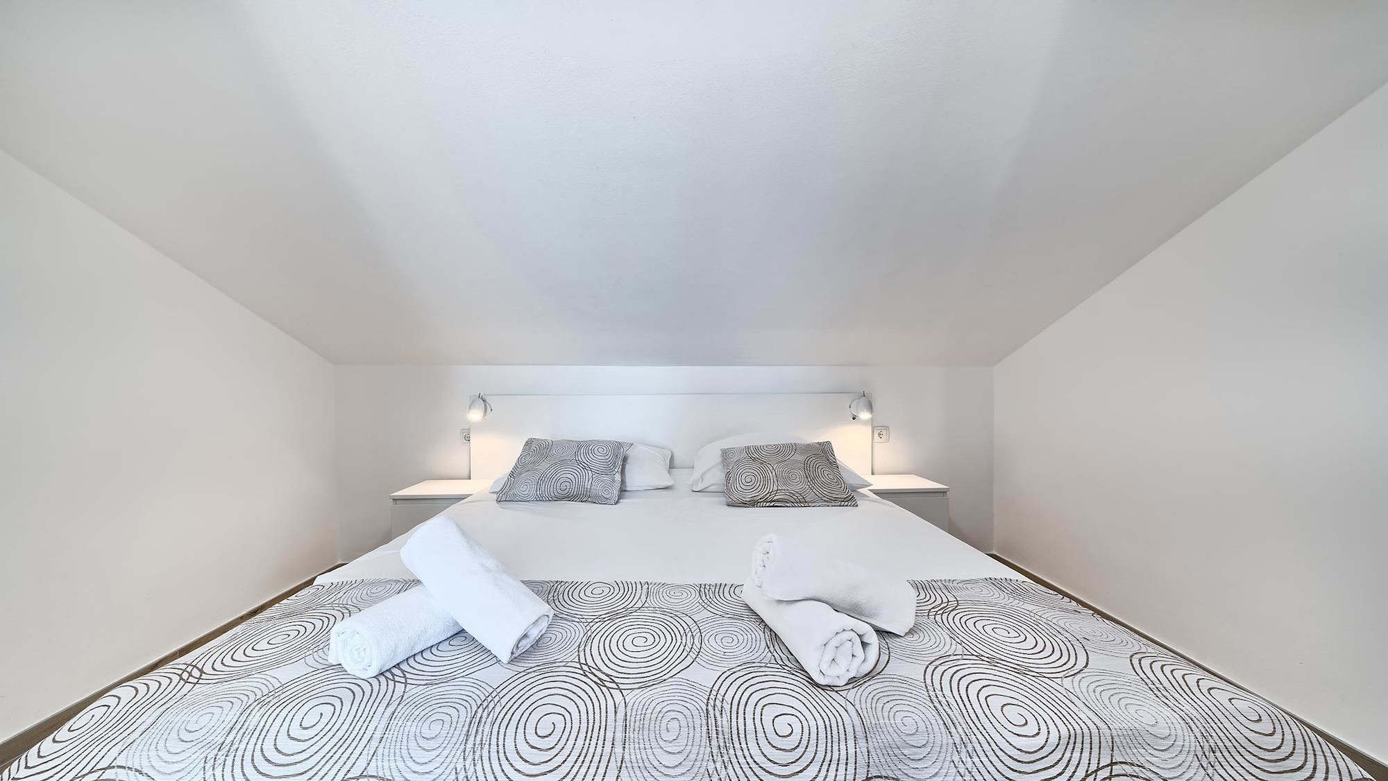 Romantic, Apartment, 1 Queen and 1 Single Bed, Sea View, Balcony