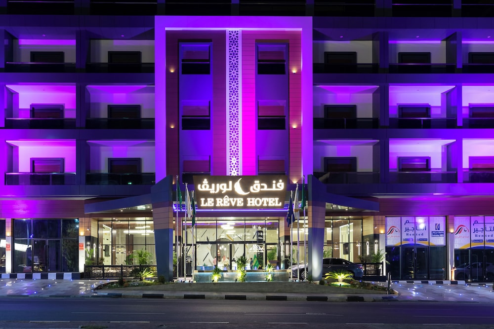 Le Reve Hotel 6/134