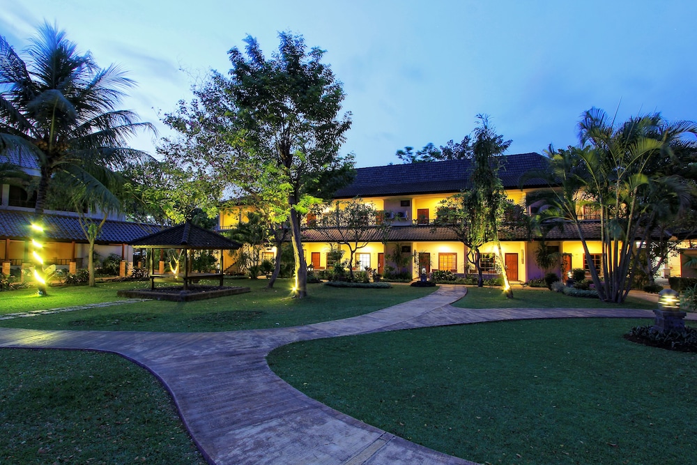 LOMBOK GARDEN HOTEL 9/70