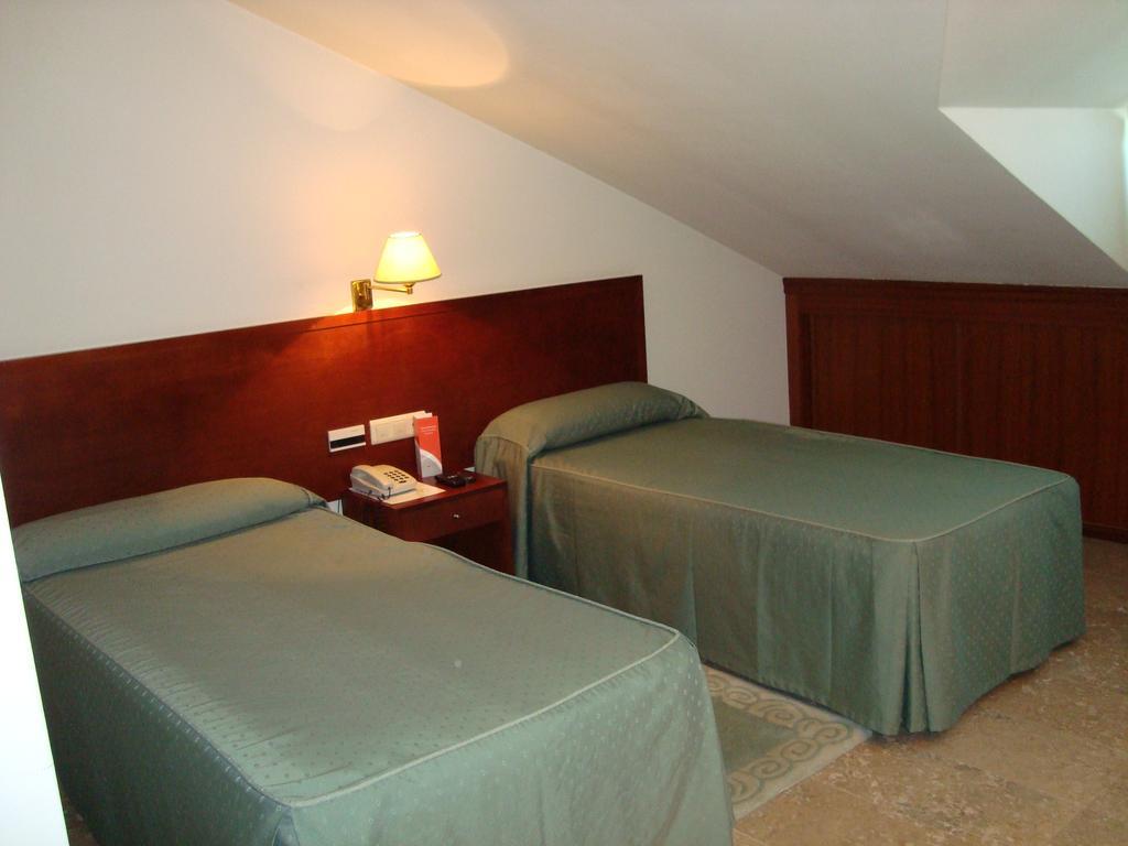 Room, Single, Double Bed, Attic