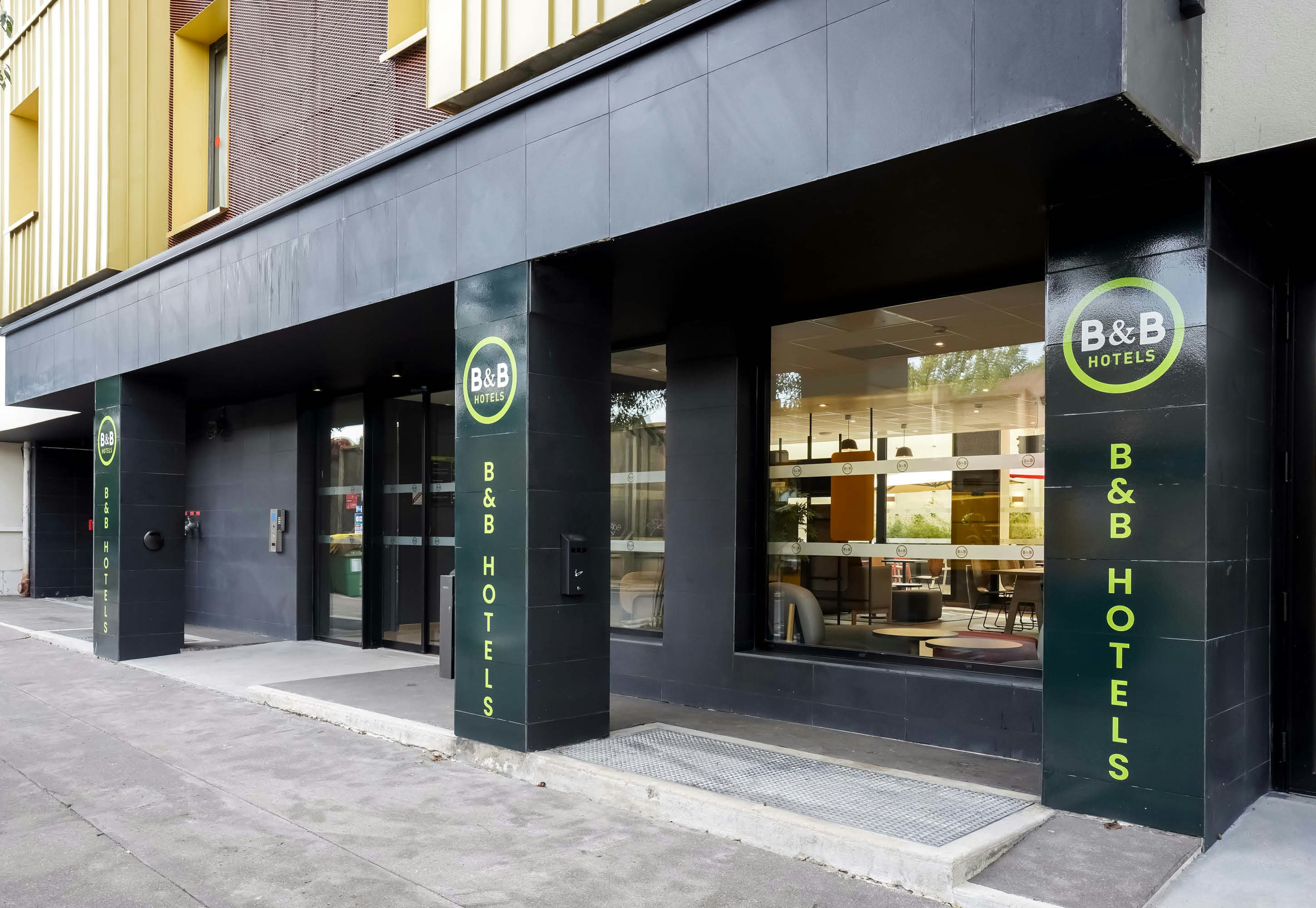 B&B HOTEL Paris Porte d Orleans in MONTROUGE