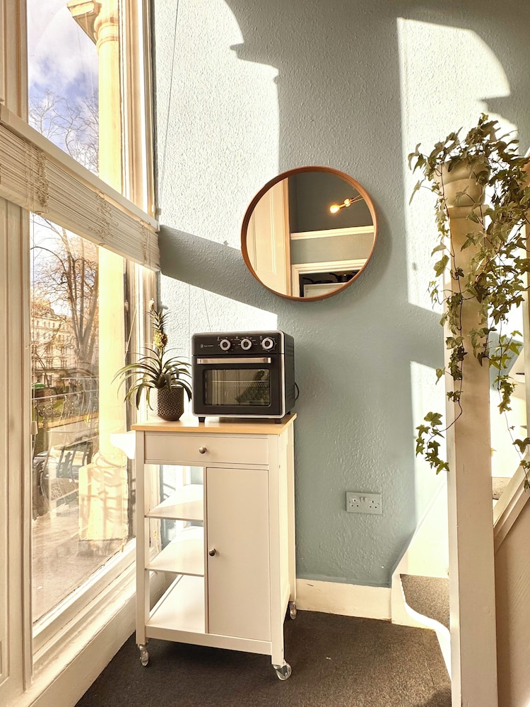 Valet Apartments Kensington Gardens 2/52