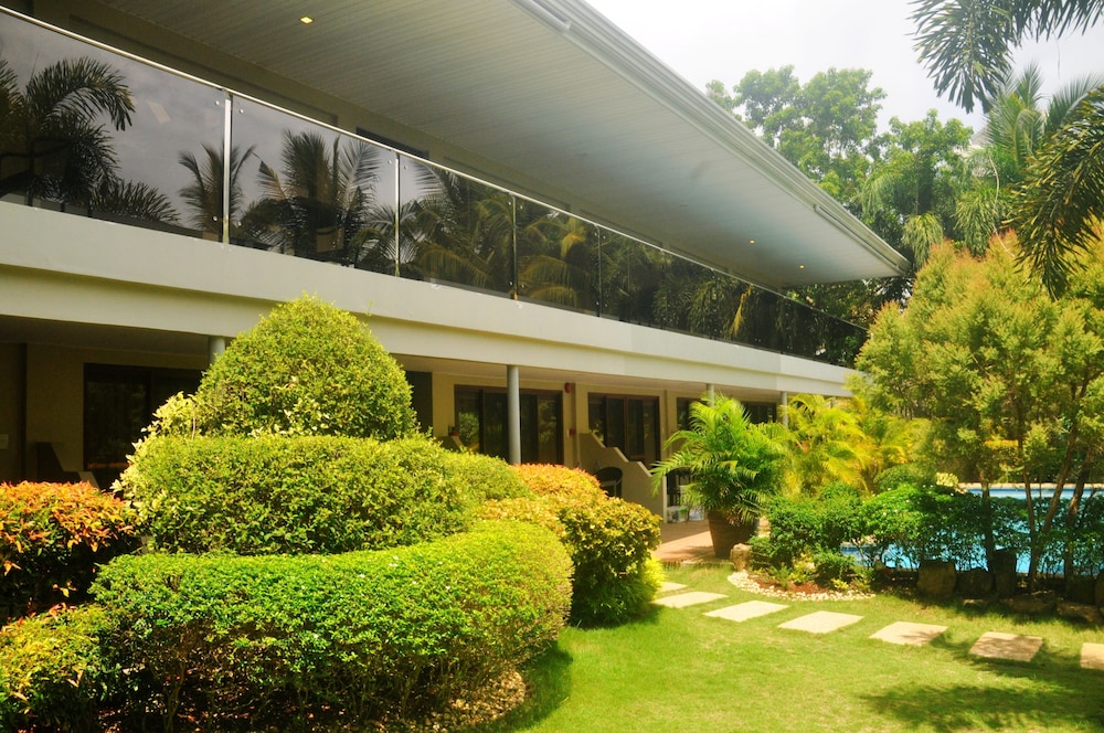 Alona Golden Palm Resort 33/47