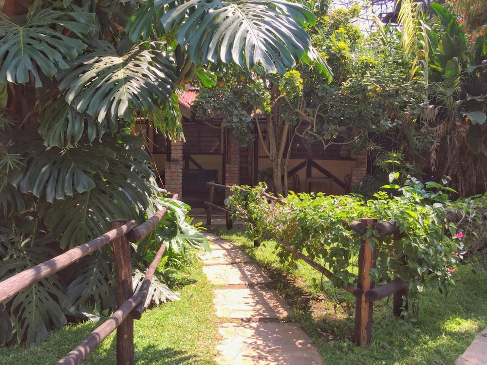 Outpost Lodge 25/40