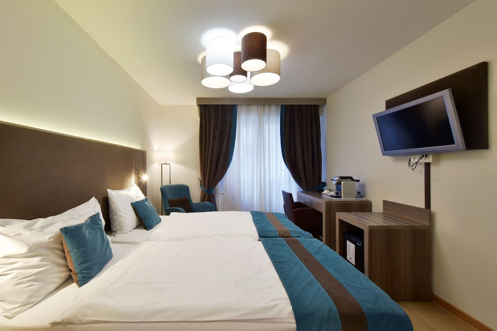 Hotel Rousseau Geneva 8/50