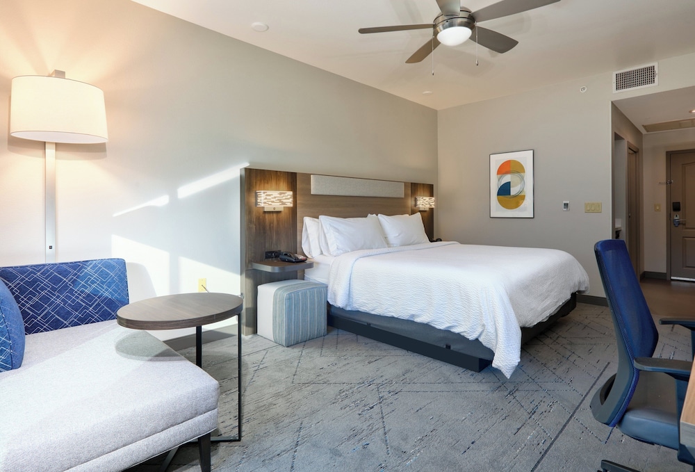 Standard, King Bed, Accessible