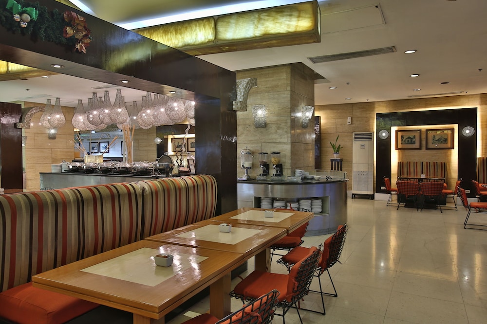 Crown Regency Hotel and Towers Cebu City 33/47