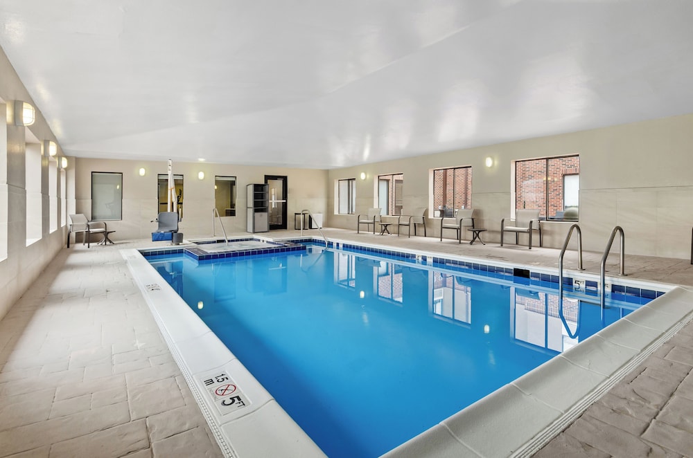 swimming pool spa
