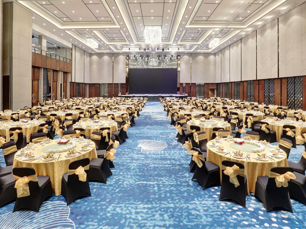 Mercure Samarinda 67/75