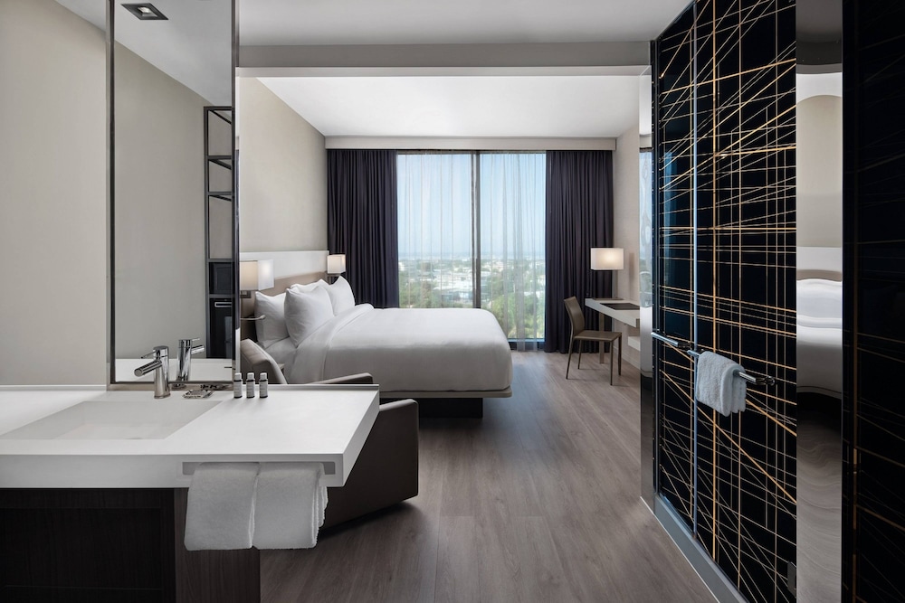 AC Hotel Kingston, Jamaica 14/55
