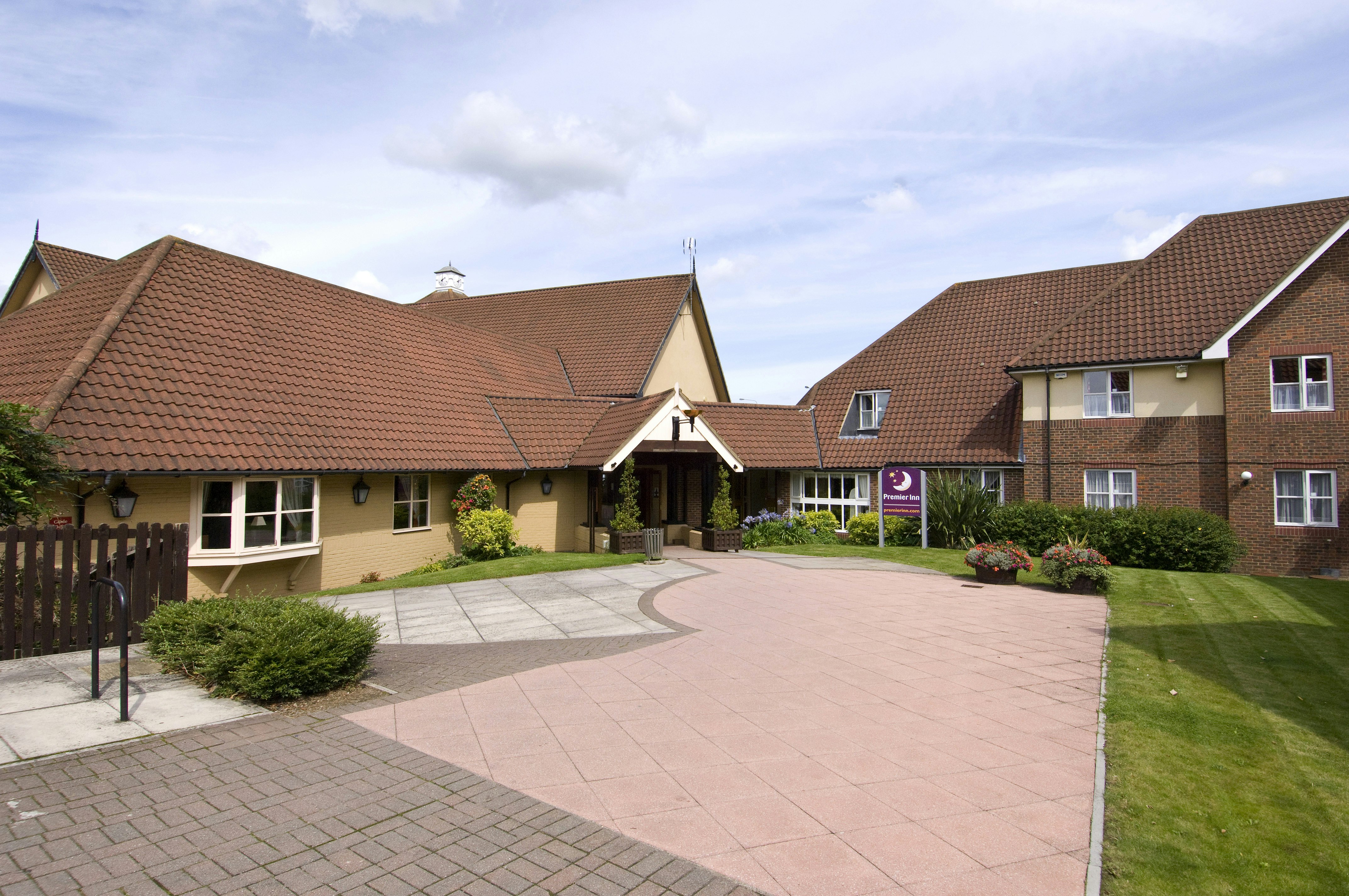 Premier Inn Bristol East Emersons Green 30/35