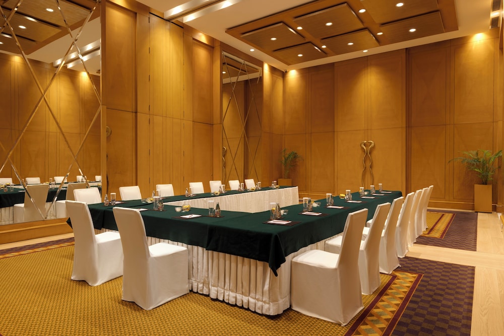 Trident Hotel Gurgaon 56/64