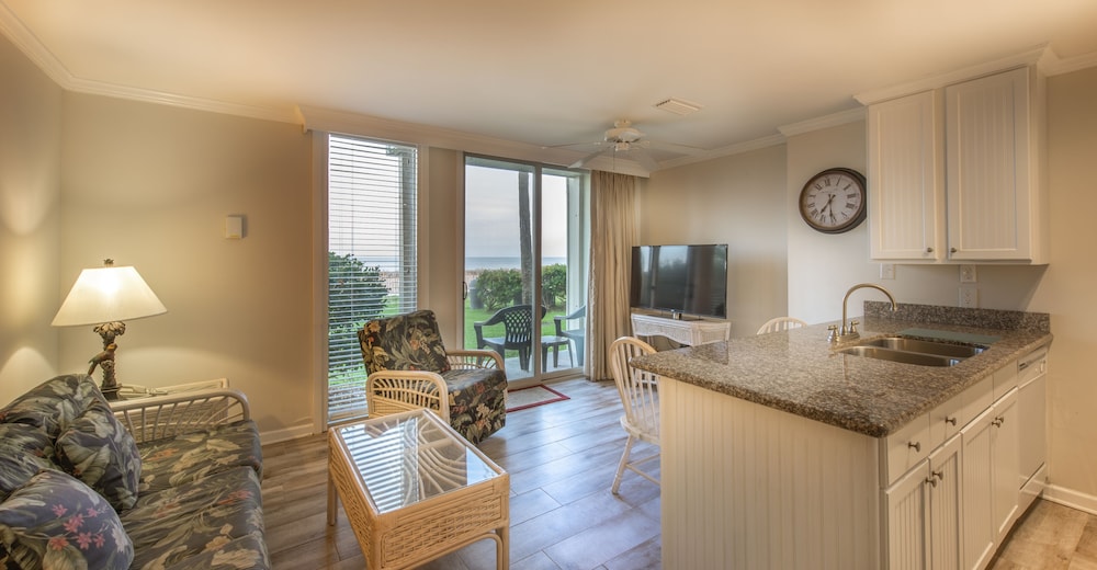 Villas By the Sea Resort Conference Center 42/73