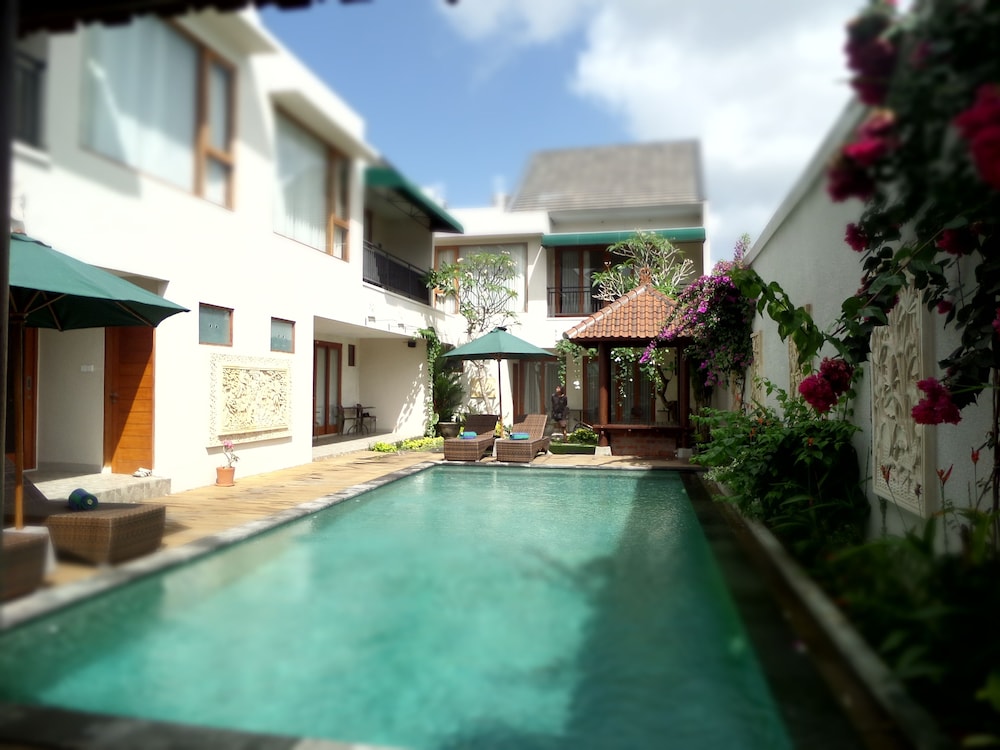 Royal Majesty Villas 60/71