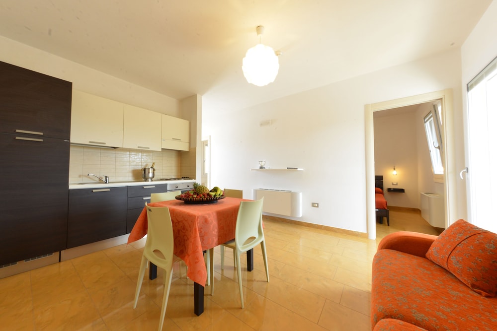 Donnosanto Hotel 20/50