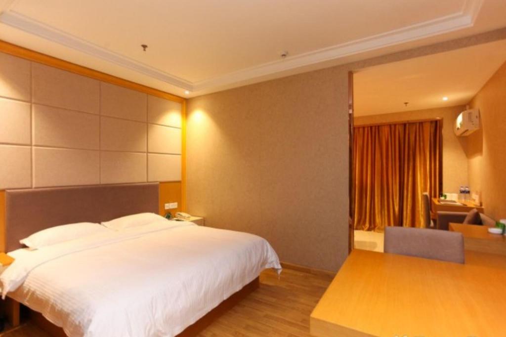 GreenTree Inn Jiangsu Wuxi Jiangyin Yunting Changshan Avenue ChenGYAng Road Business Hotel 19/37