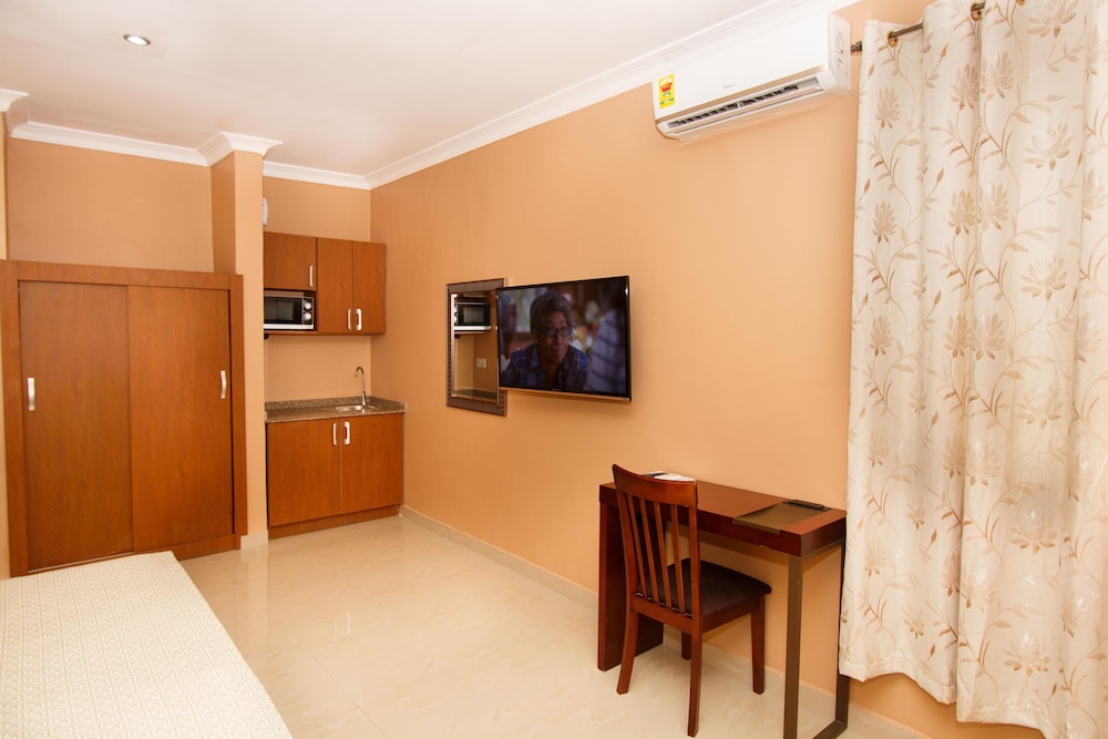Prestige Suites 19/35