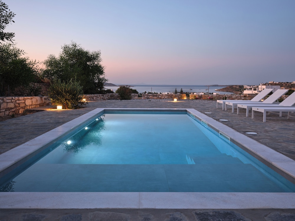 BLUE MARE VILLAS 27/48