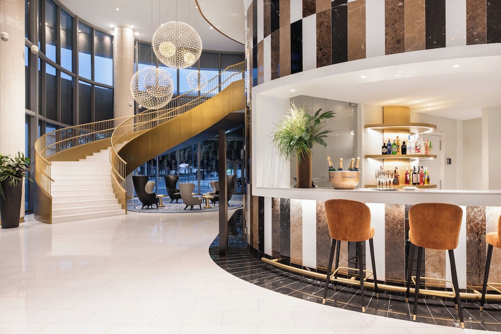 Eurostars Universal Lisboa 10/70
