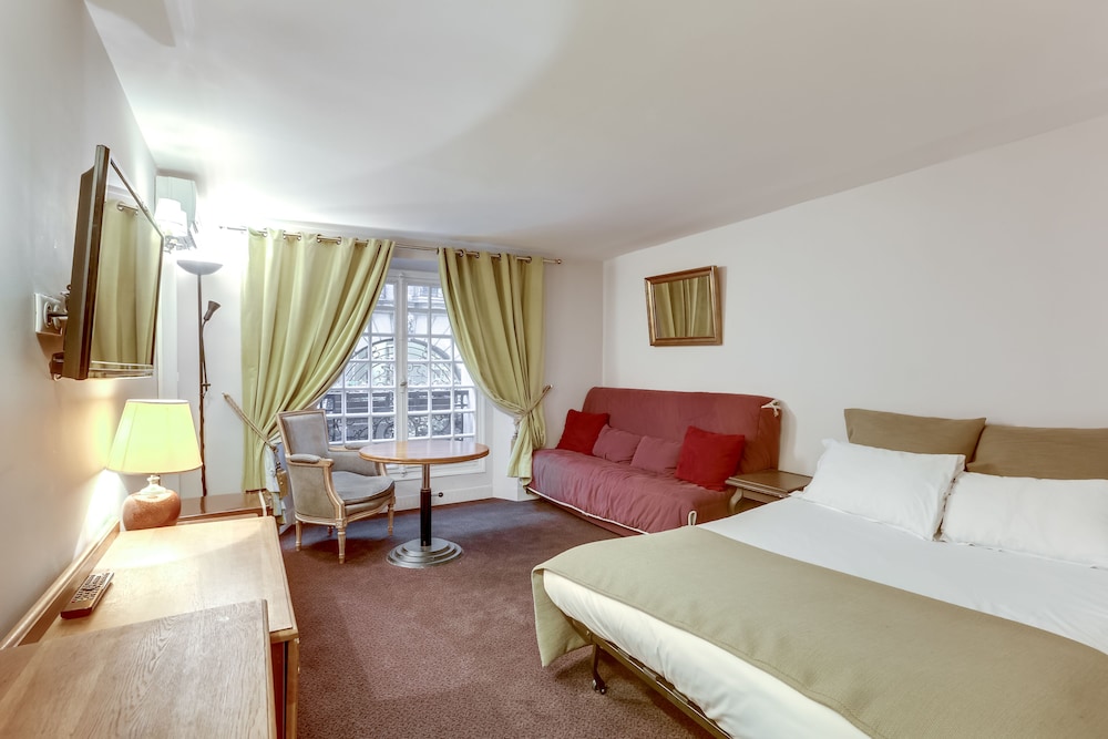 HOTEL OPERA MAINTENON 10/50