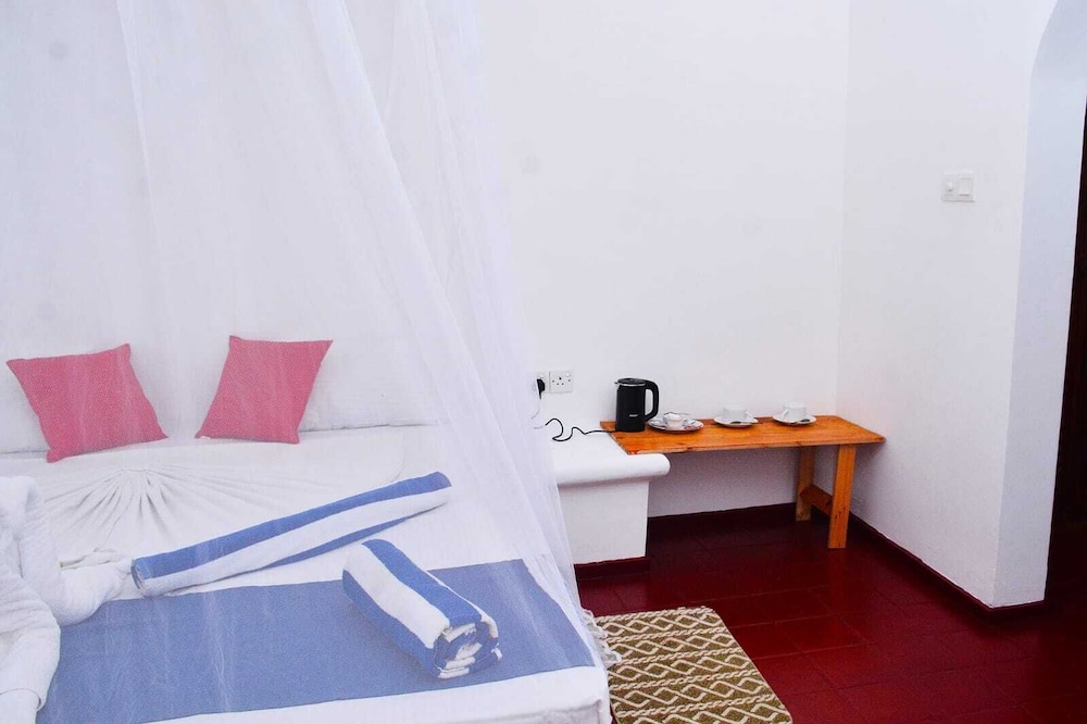 STANDARD, KING BED, GARDEN VIEW, TERRACE