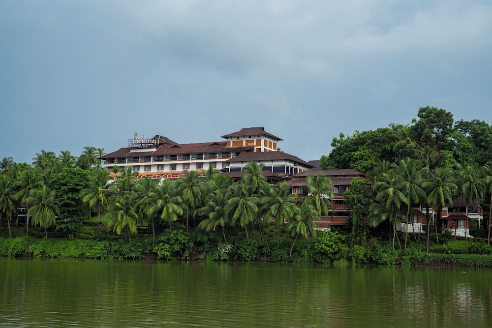 The Raviz Kadavu 58/61