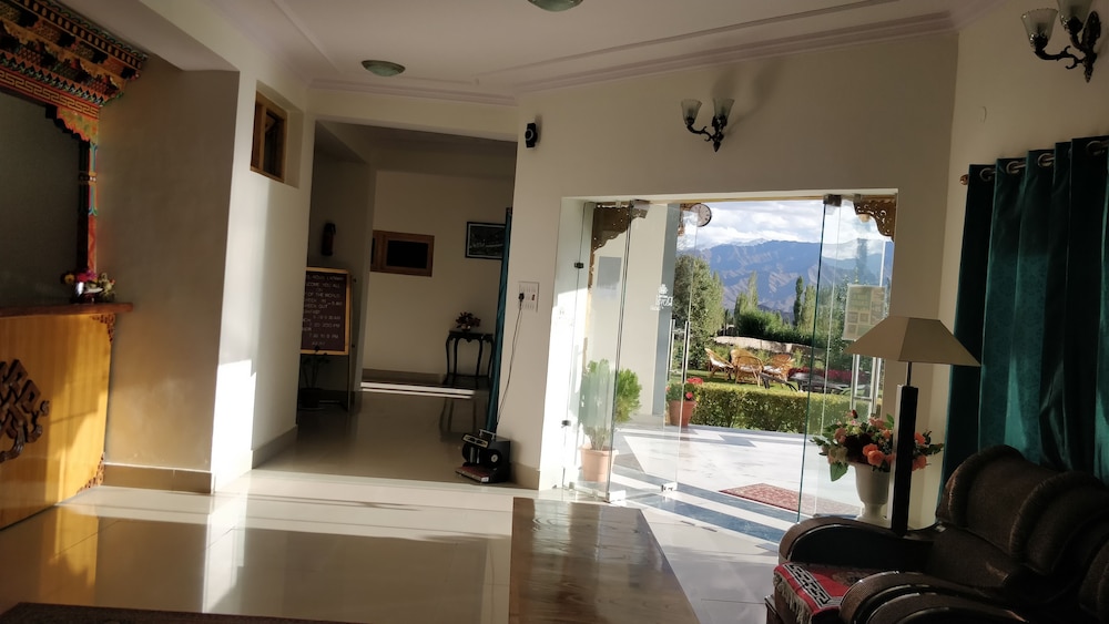 Hotel Royal Ladakh 10/50