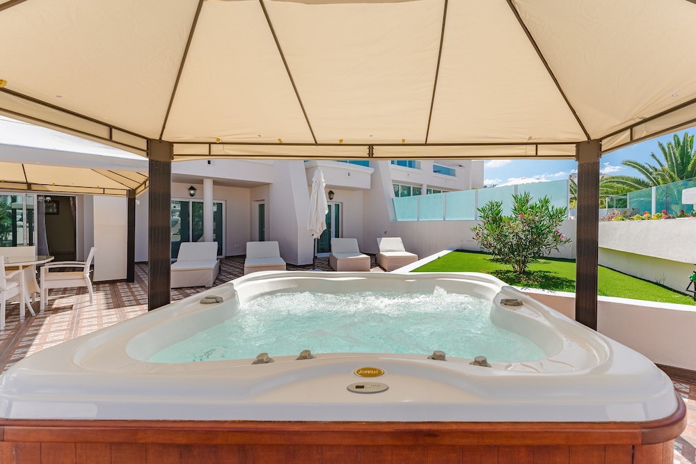 Flamingo Suites 19/50