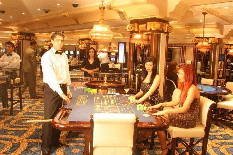 restaurant cafeteria
