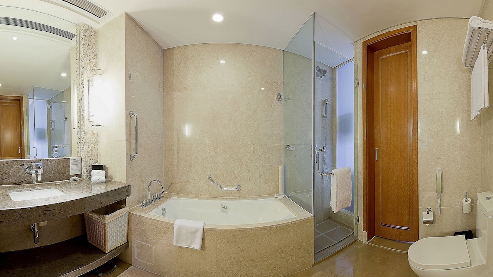 Holiday Inn Hangzhou CBD 24/28