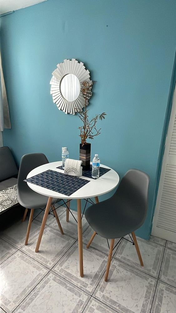 Satya Suites Hotel 42/50