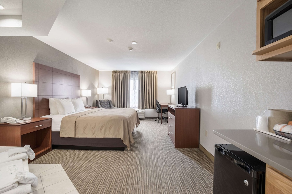 Quality Inn & Suites Lodi I-90 9/39