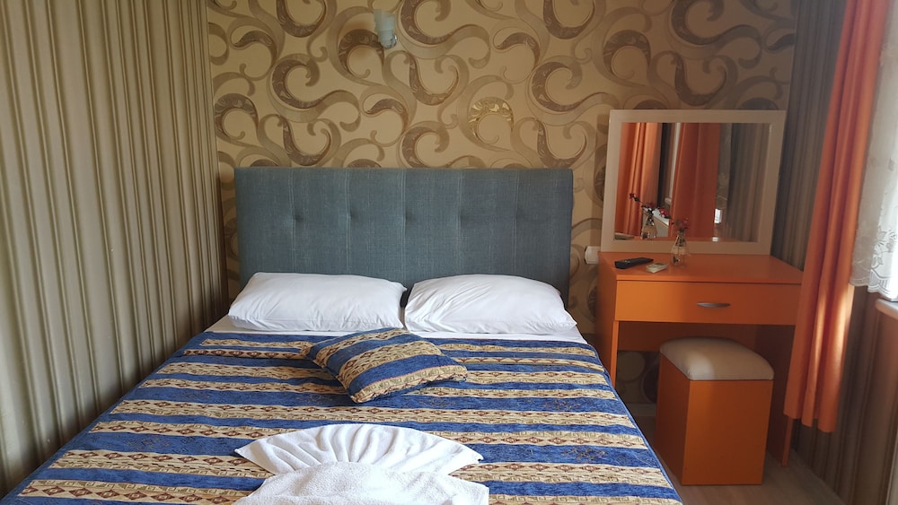 Anadolu Hotel 5/30