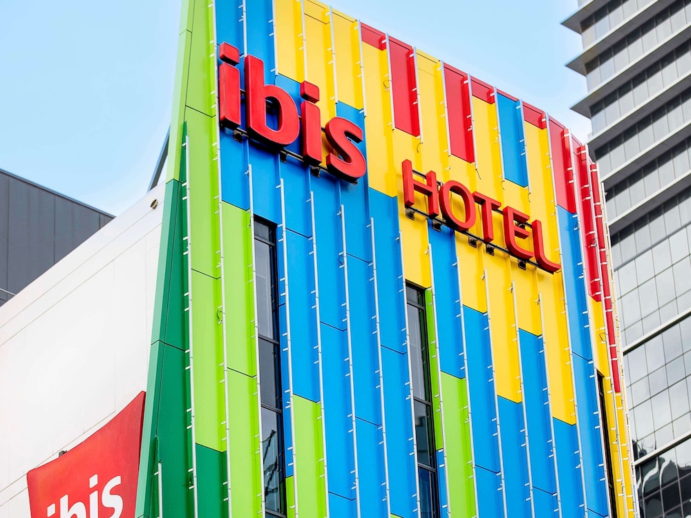 Ibis Sydney Barangaroo Hotel 2/70