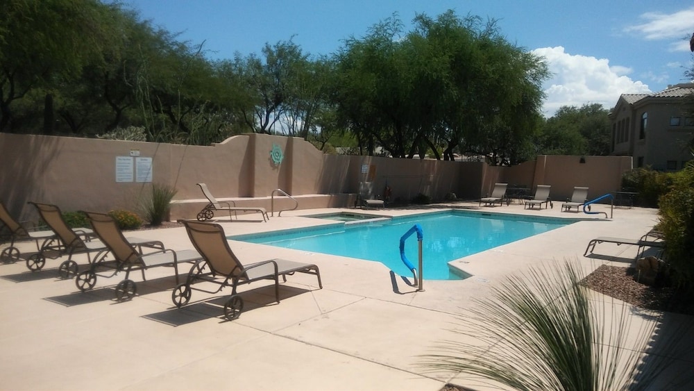 Casitas at Sabino Springs 32/36