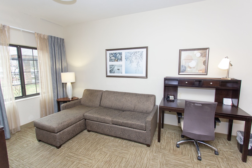 STAYBRIDGE SUITES BOWLING GREEN 31/68