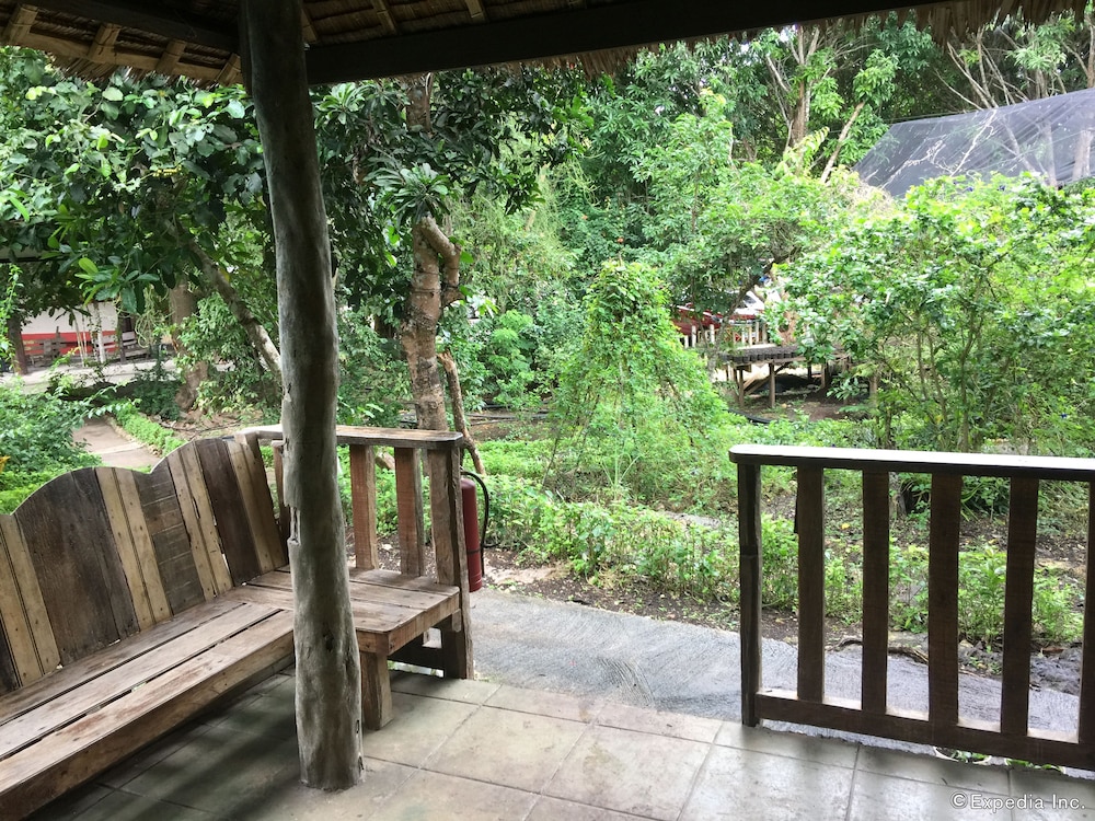 Bohol Bee Farm 11/75
