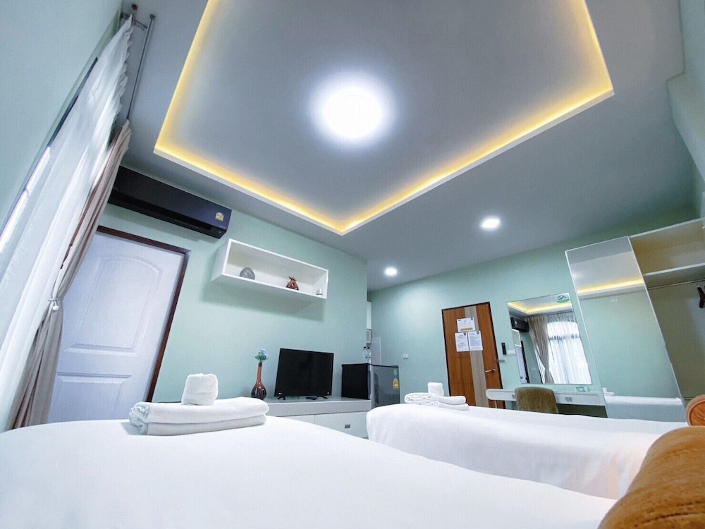 Daddy Dream Hotel and Residence 25/50