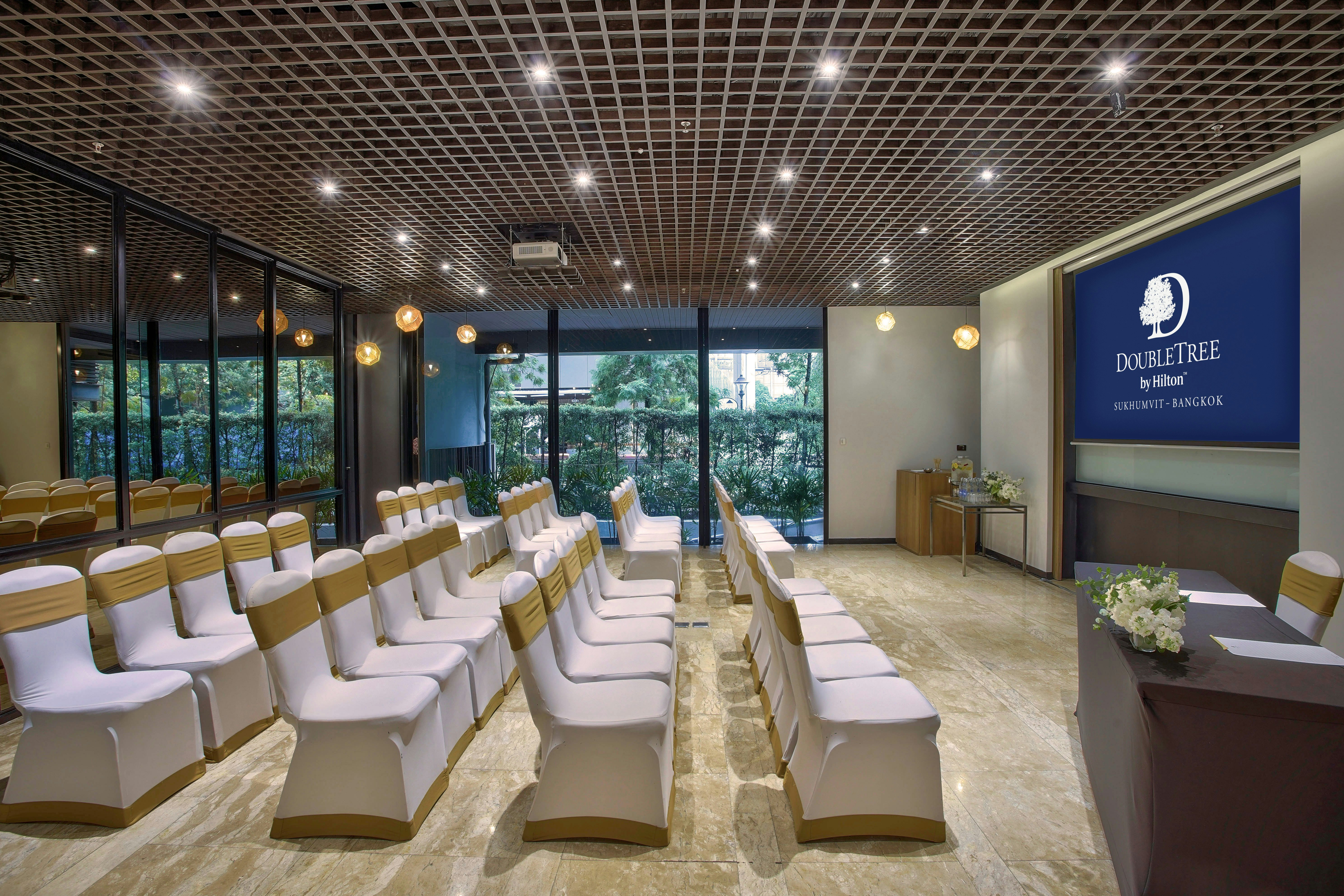 DoubleTree by Hilton Hotel Sukhumvit Bangkok 72/79
